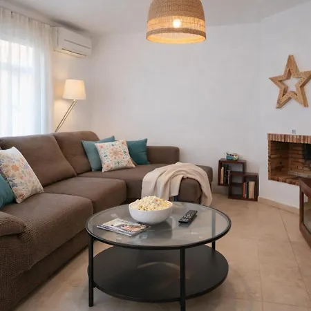 Casa Familiar Con Patio Privado Y Piscina Comunitaria Cerca De La Playa Ferienhaus