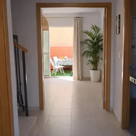Casa Familiar Con Patio Privado Y Piscina Comunitaria Cerca De La Playa *
