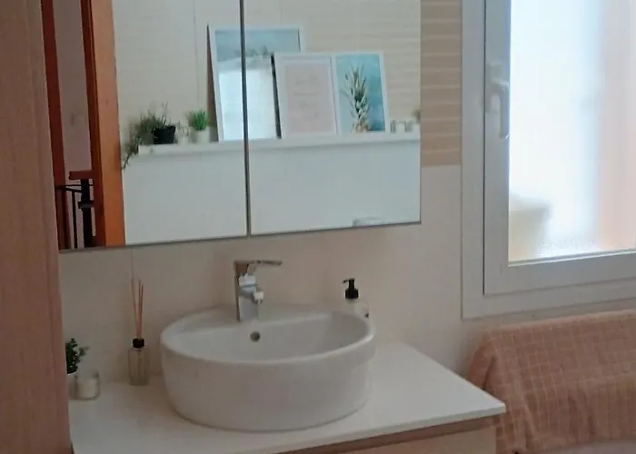 Casa Familiar Con Patio Privado Y Piscina Comunitaria Cerca De La Playa * Málaga