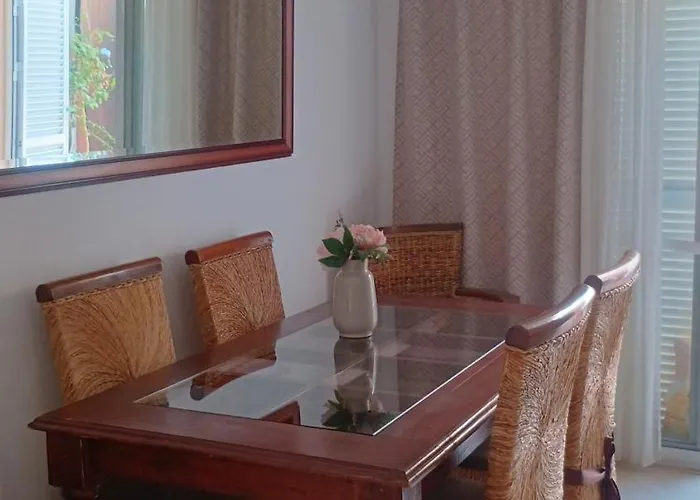Сasa de vacaciones Casa Familiar Con Patio Privado Y Piscina Comunitaria Cerca De La Playa