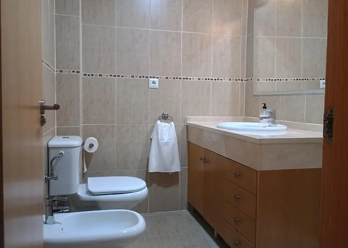 Сasa de vacaciones Casa Familiar Con Patio Privado Y Piscina Comunitaria Cerca De La Playa Málaga